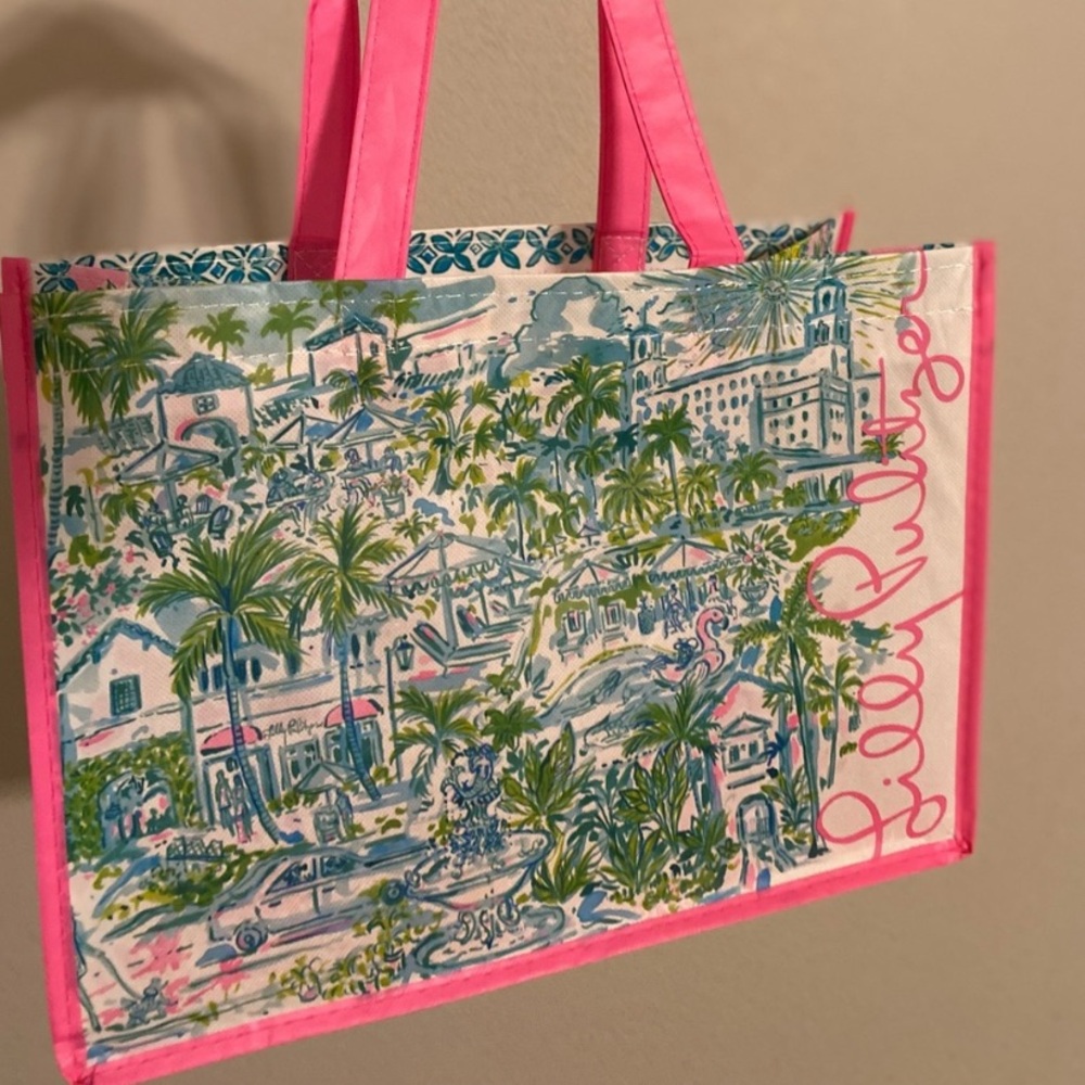 Lilly Pulitzer Tropical Resort Palm Tree Scene Market Shopper Pink Tote Bag NWOT